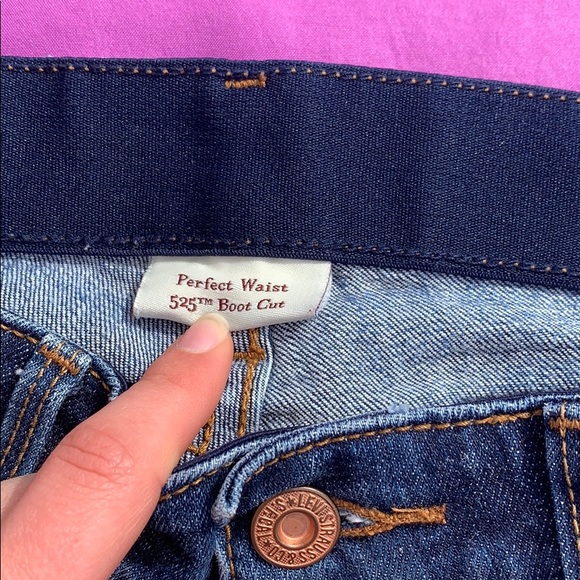 ✨NWOT Levi’s 525 BootCut Jeans✨ - Picture 3 of 4